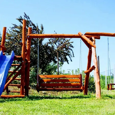 Kukucs Dezsafuerdo Vendeghaz Apartament *