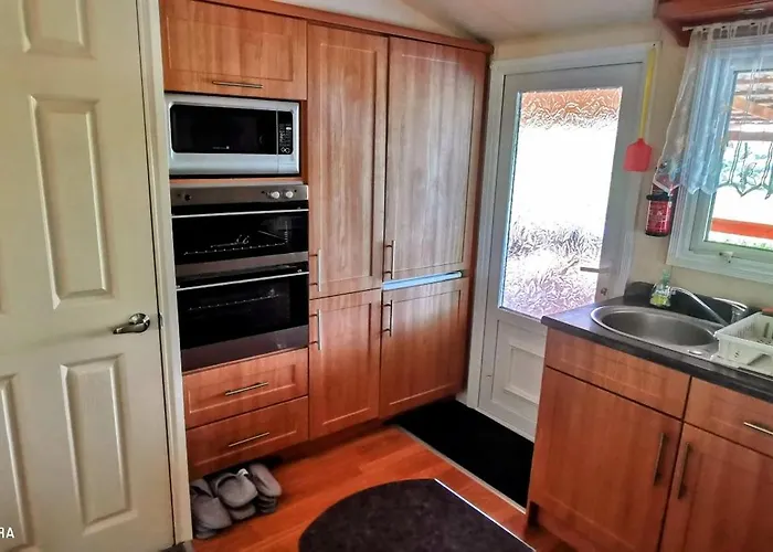 Apartament Kukucs Dezsafuerdo Vendeghaz Etyek